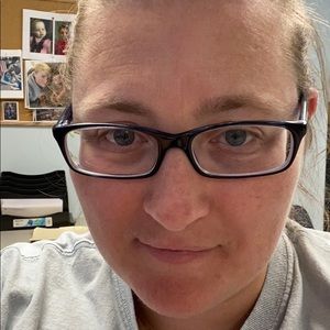 Meet your Posher, Liz